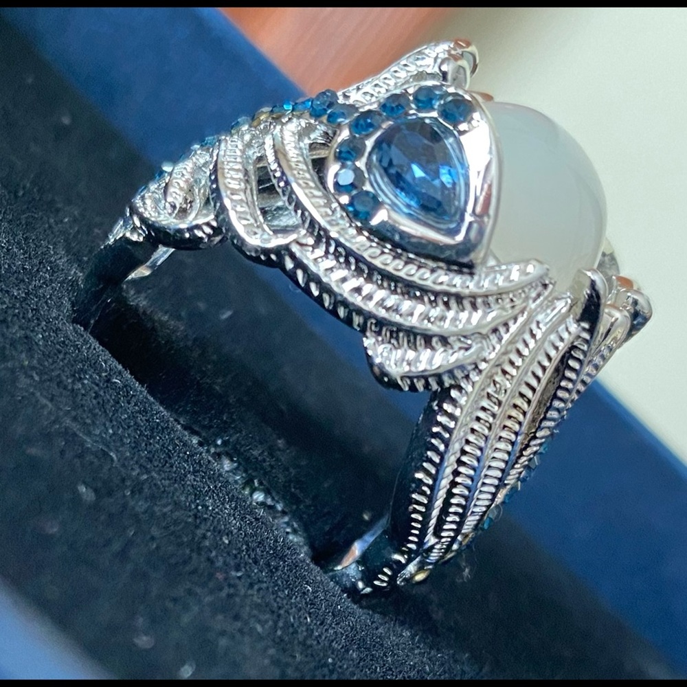 Moon stone ring - Picture 3 of 4